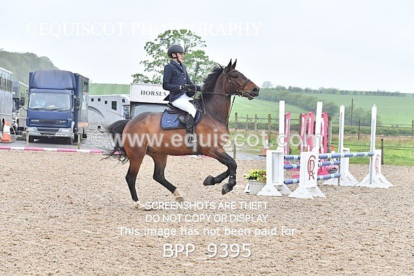 BPP_9395 - CLASS 32 MON Club/ Unaffiliated 70cms Open