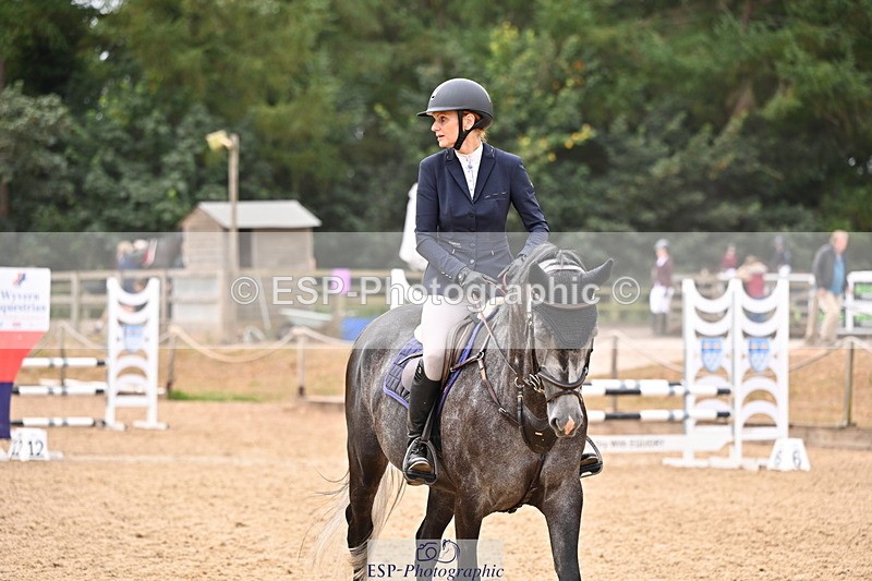 250817A-110708-04007 - Cls 16 Snr British Novice