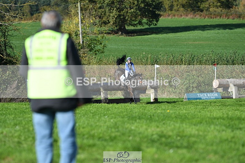 251024A-122351-09305 - B-131-Gemma.Gurvidi