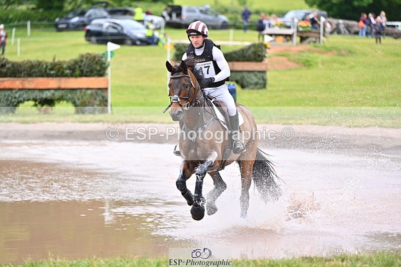 250524A-113218-09895 - B-317-Rupert.Batting-COOMBELAND.TALISMAN