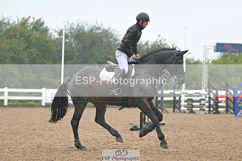 240925A-134653-01000 - Cls 4 Newcomers and 1.10m Open