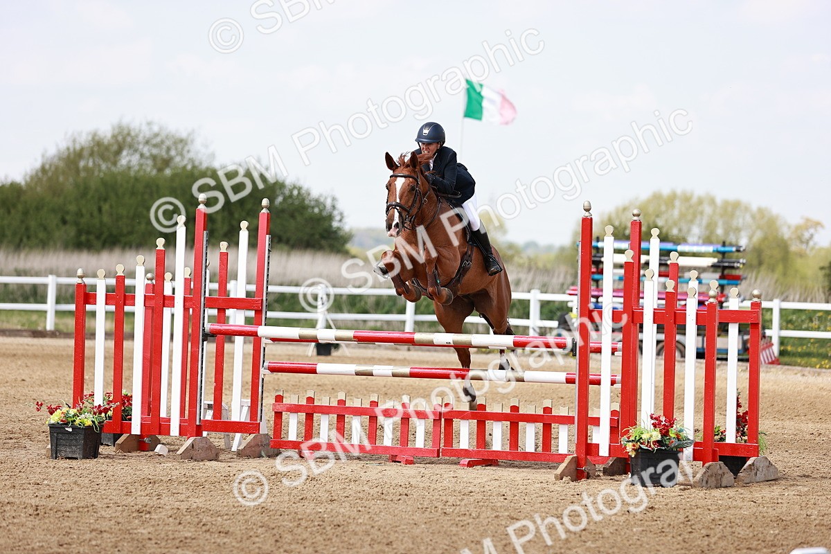  - Class 24 - Senior Newcomers - 1.10m