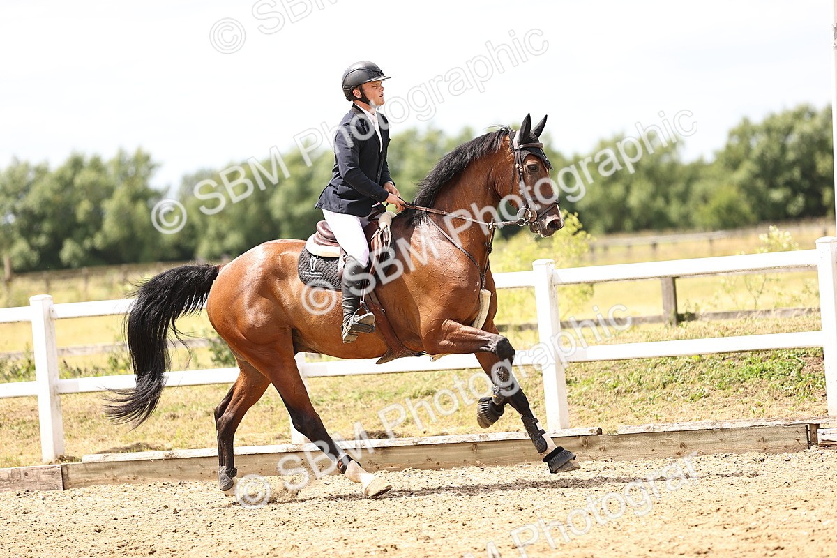 SBM_003731 - Class 22 - Senior Foxhunter 1.20m