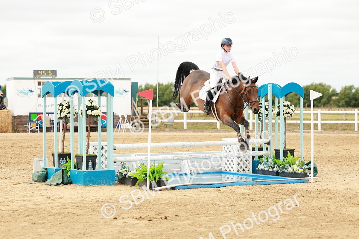 SBM_017749 - Class 21 - Senior Newcomers Championship 2d Rd