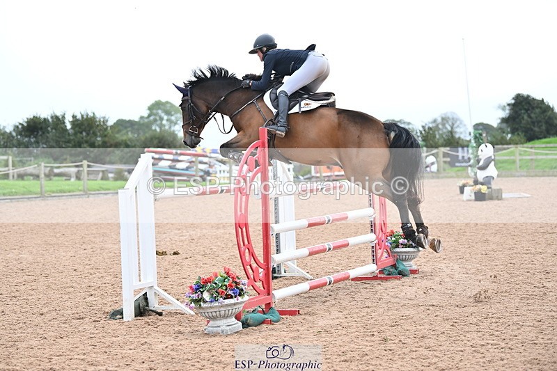 231013A-142145-02665 - Cls 9 Foxhunter & 1.20m Open