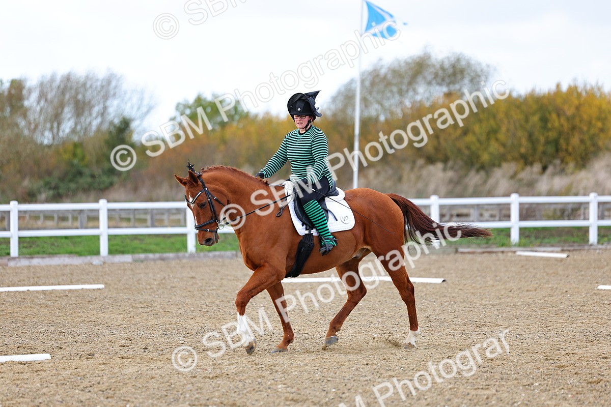 SBM_002600 - Class 8-11 - Novice 1-E1