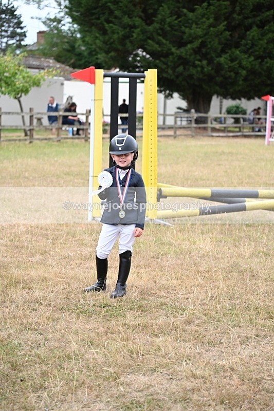 WJ6_9815 - Class 12 Minimus Jumping 45cm