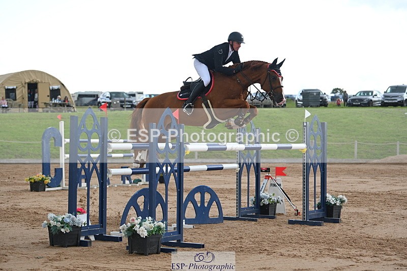 230721A-112308-05633 - Cls 6, 2 Star Medium 1.35m