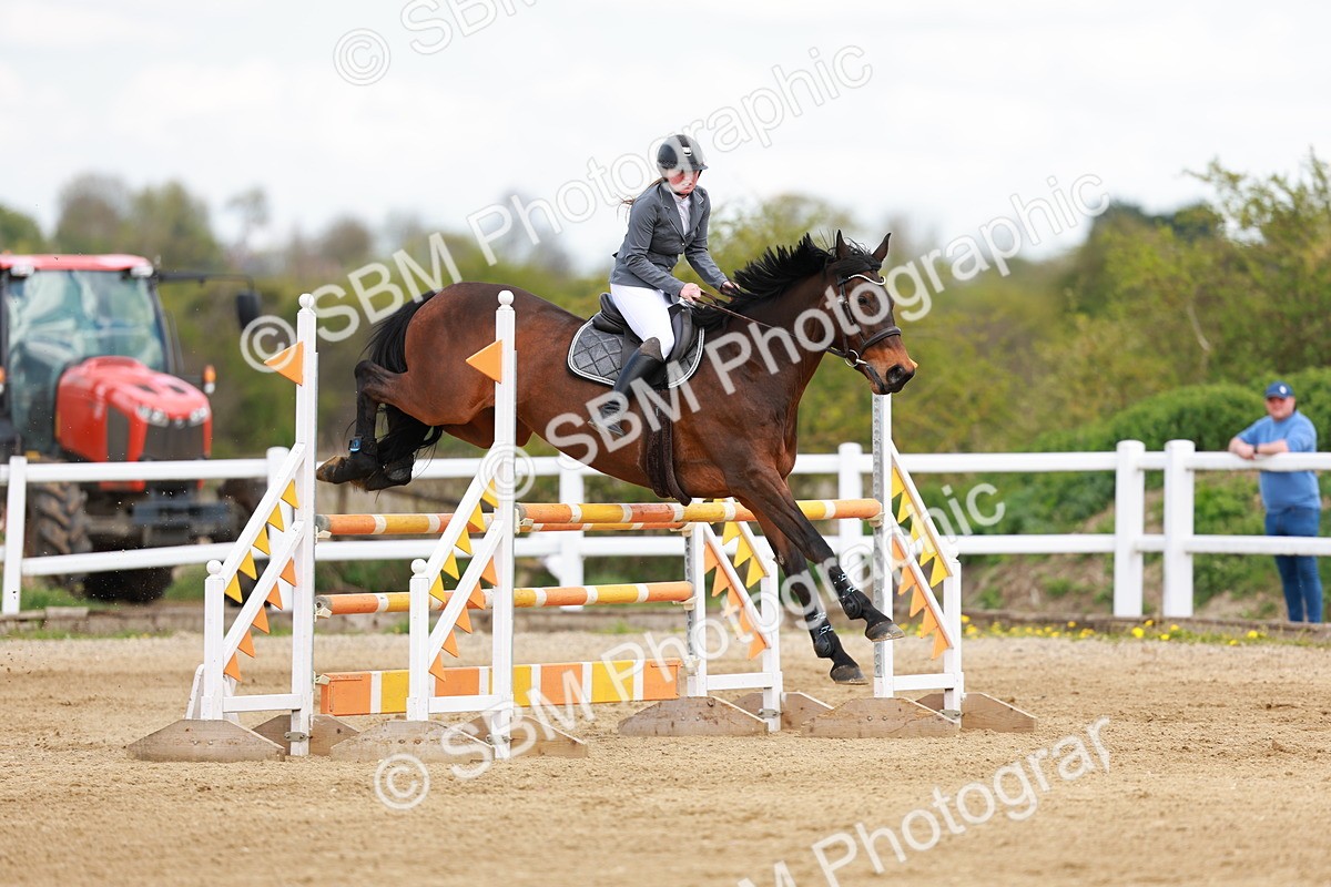 SBM_002031 - Class 4 - Senior Newcomers - 1.10m