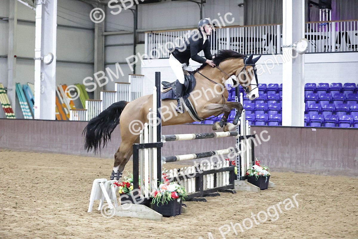 SBM_001092 - Class 4 - Senior Newcomers/ 1.10m Open