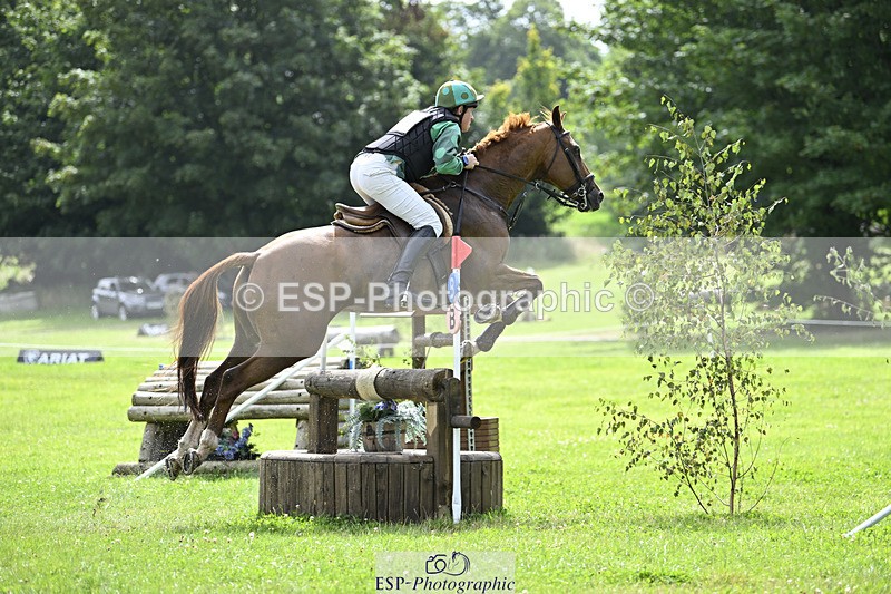 240804-104137-10624 - 406-Harry_Rowcliffe-22_CARROT_GOLD