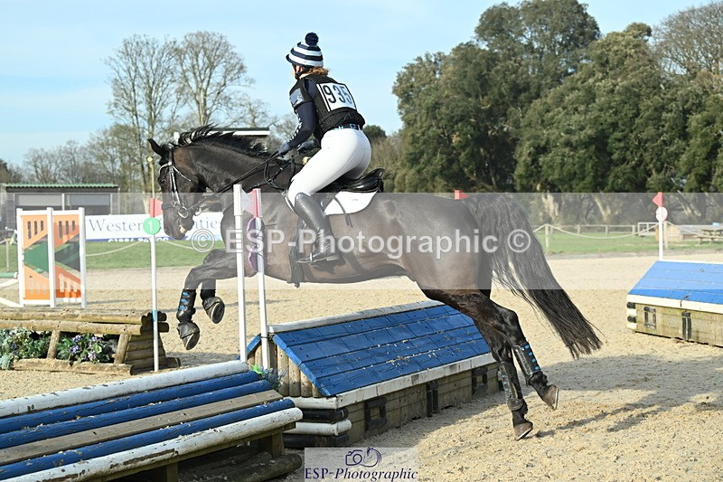 250309A-155502-02199 - Cls 03 90cm 15.05 to End