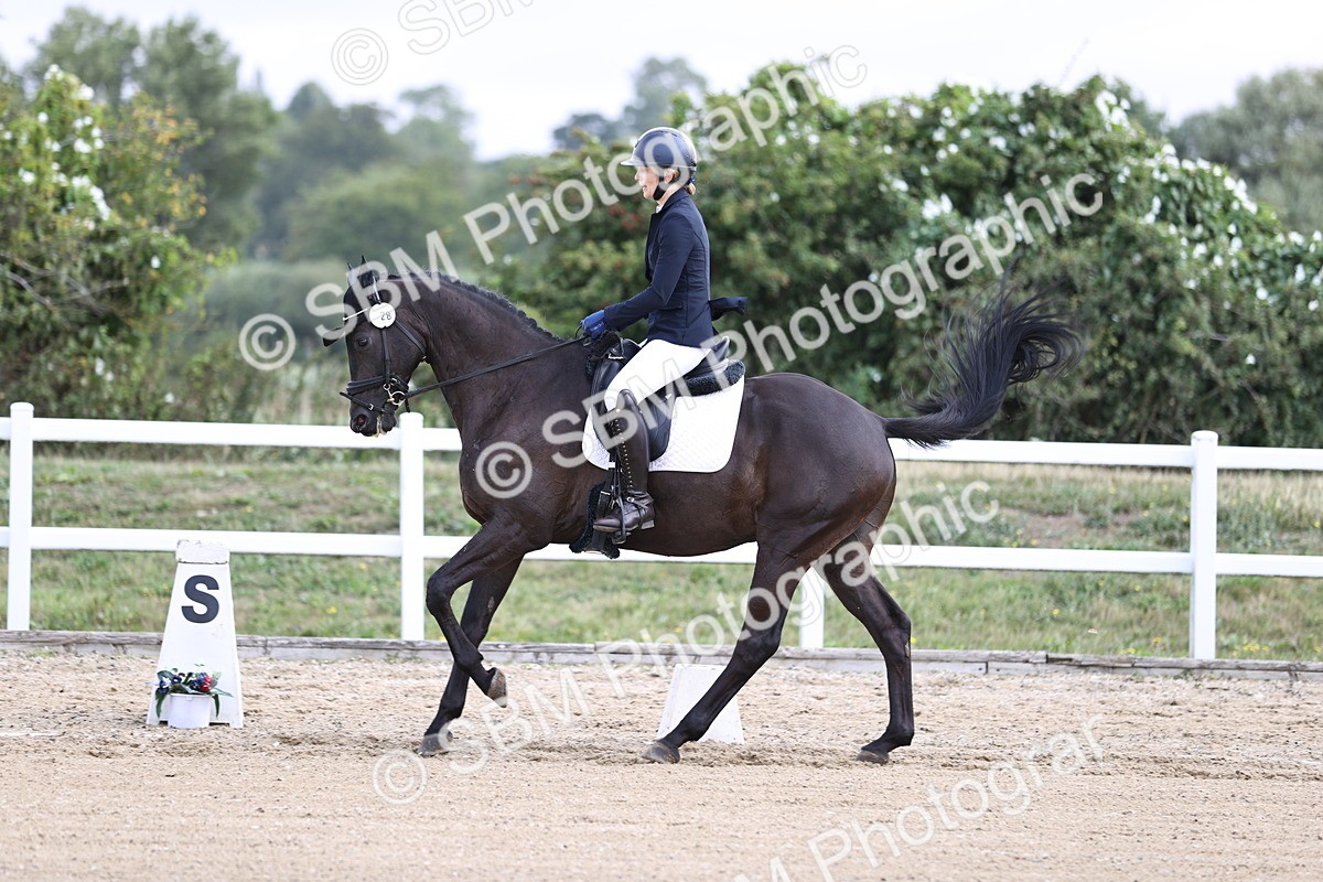 SBM_015330 - Class 14 - Novice 23 - 9.05-10.08