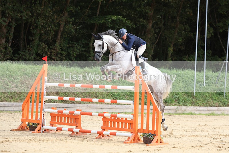 3E7A4581 - Class 9: Senior 1.30m open