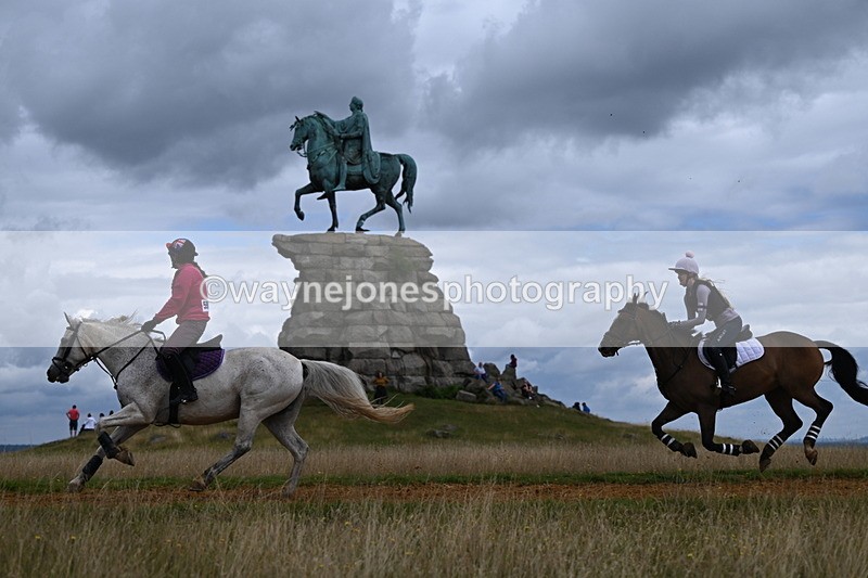 DSC_7207 - Time at Statue 12:45 to 13:15