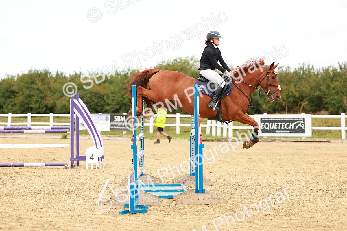 SBM_001587 - Class 4 - Senior Newcomers - 1.10m