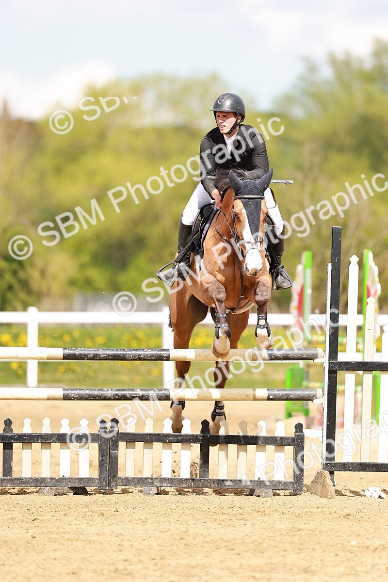 SBM_001942 - Class 4 - Senior Newcomers - 1.10m