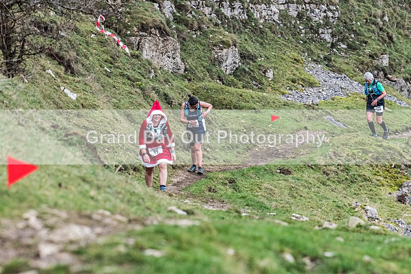 Litton-929 - Litton Christmas Cracker Fell Race (Limestone Series) Sunday 14th December 2025
