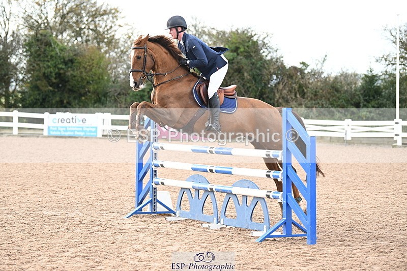 241023A-135413-00920 - Cls 4 Newcomers and 1.10m Open