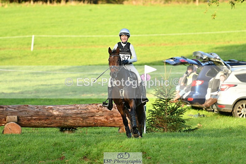 251025A-165600-22286 - H-657-Julie.Adams