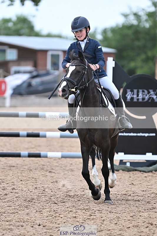 240628A-165244-01570 - Cls 5 Stepping Stones 128cm + 138cm