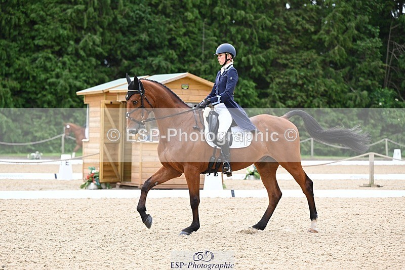 240524-090030-07619 - 501-BRUNO_FG-Edie_Campbell