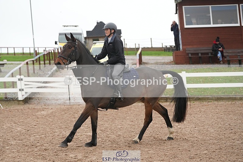 251107-124540-00783 - Cls 5 Newcomers and 1.10m Open