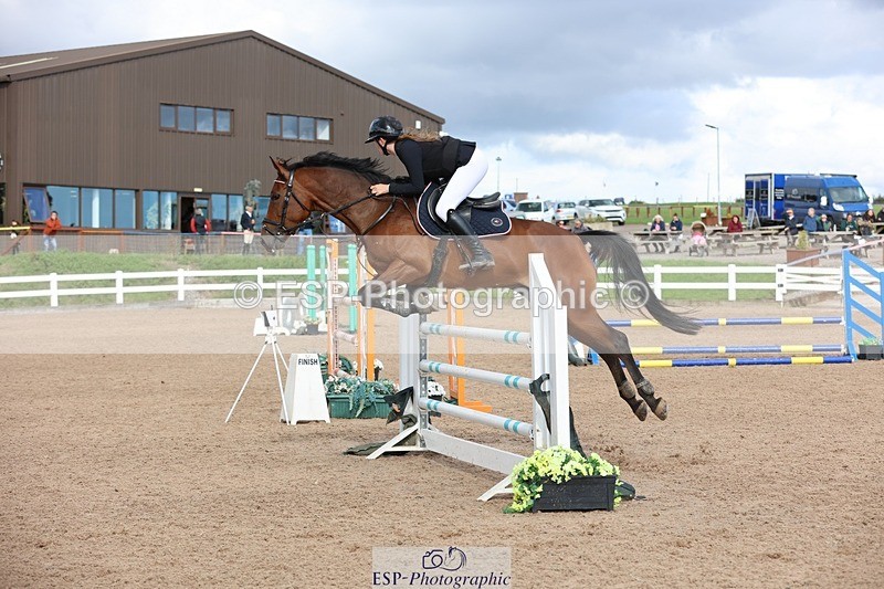 250913-160235-07872 - Cls 27 1.15m Amateur Quali