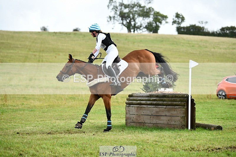 250831-105643-07009 - J-459-Isobel.Thrasher