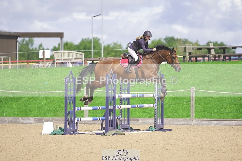 230806A-111314-01531 - Cls 13 Snr Newcomers & 1.10m Open