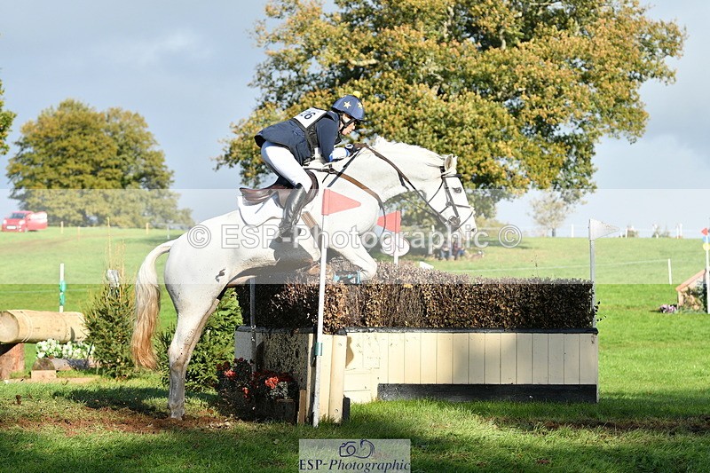 251025A-151304-21762 - G-526-Helen.Hickson