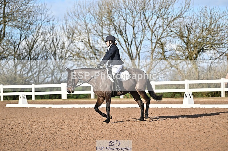 241214-105550-01260 - 140-Samantha.Henderson-Rich.Tricks.Otis