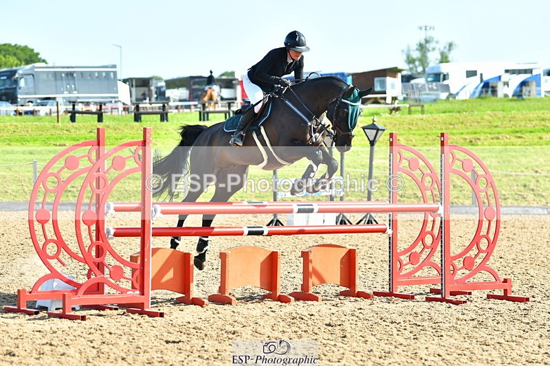 230527A-090618-02887 - Cls 13 Snr 1.05m + 1.10m Open