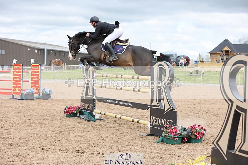 240419A-122914-07255 - Cls 6, 2 Star Medium Tour 1.35m