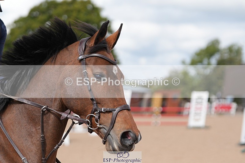 250921-121827-02885 - Cls 9 Pony Foxhunter and 1.10m