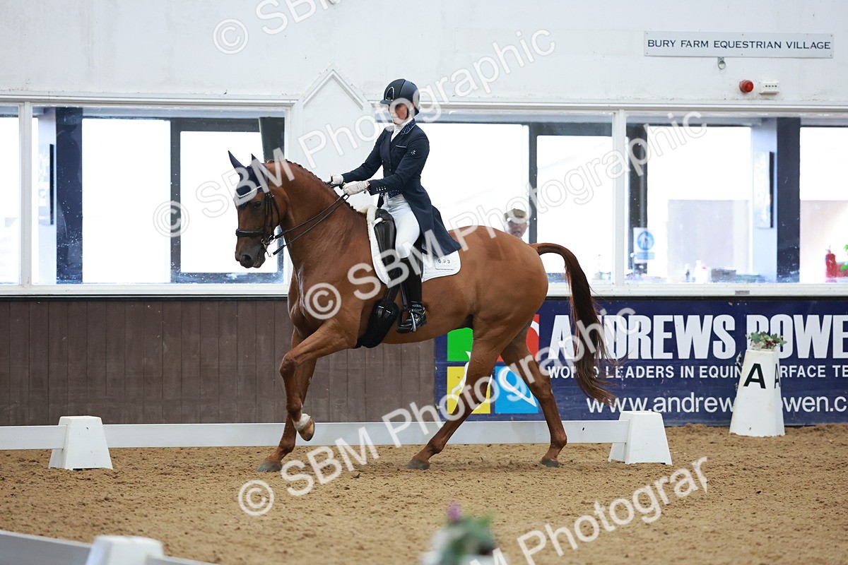 SBM_016379 - Class 5 - FEI INT II - 17.24-18.20