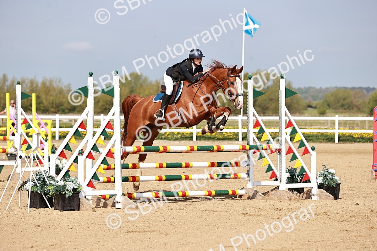  - Class 21 - Senior British Novice - 90cm