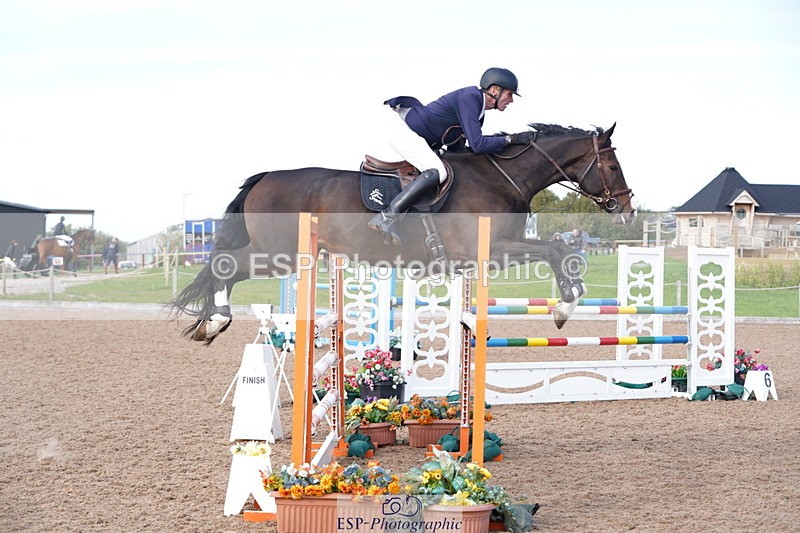 241005A-155300-05116 - SAT Cls 12 Snr Fox & 1.20m Open