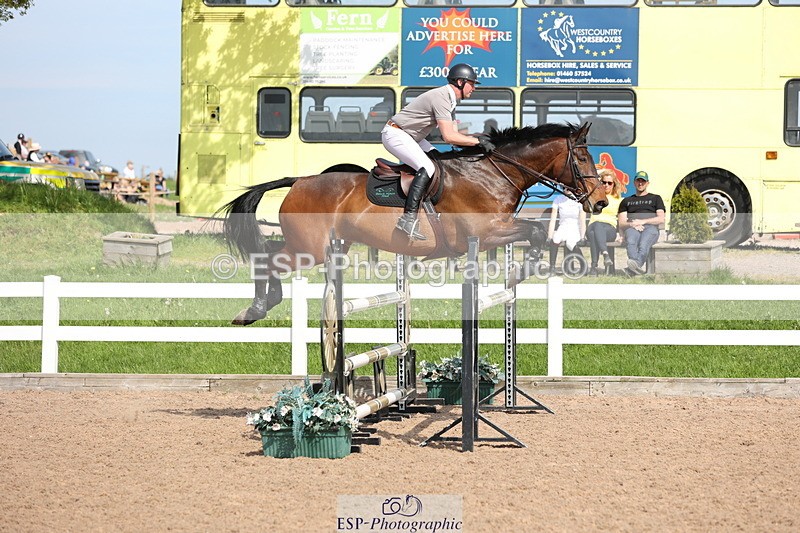 240510A-155808-09021 - Cls 18 1.10m National Am Quali and Open