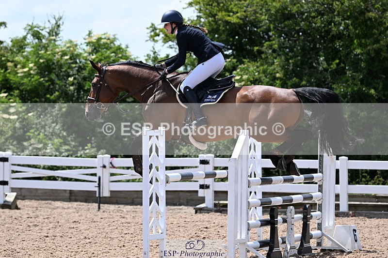 240619A-142242-00560 - Cls 4 Snr Newcomers and 1.10m Open