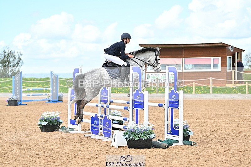 240504A-112310-01181 - Cls 3 Pony Discovery & 90cm Open