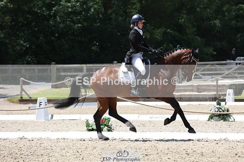 230526-130948-06332 - 165-LEV_IDWJ-Danielle_Frost-WEDTrotUp+DR