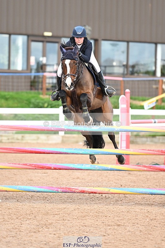 241023A-153520-01231 - Cls 5 Foxhunter and 1.20m Open