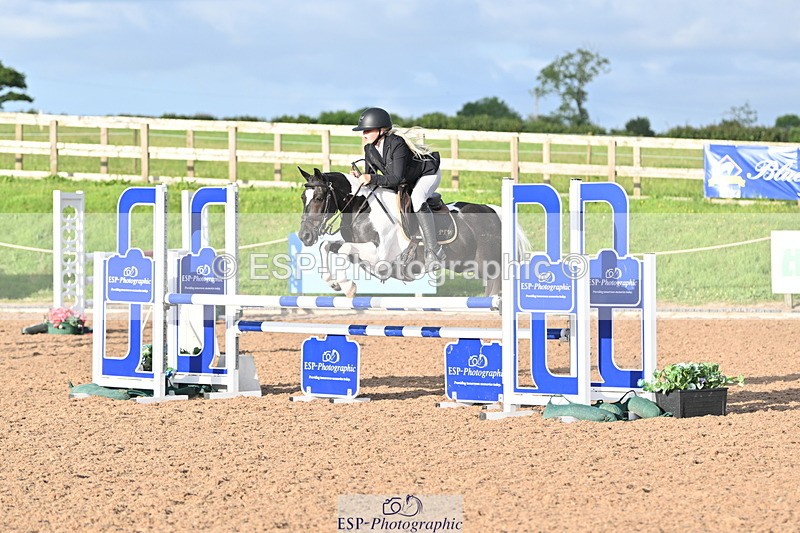 240628A-193804-01938 - Cls 7 Graham Heath 128cm + 138cm