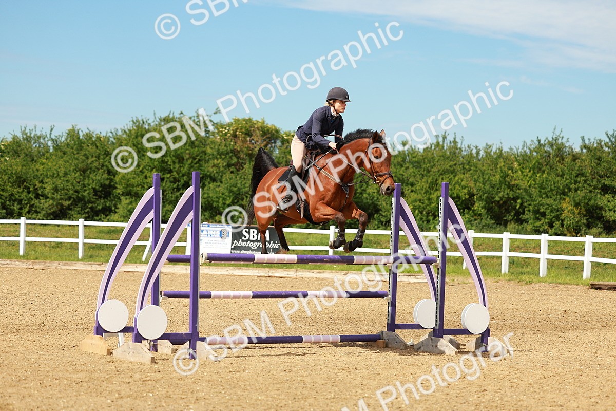 SBM_002407 - Class 4 - Senior Newcomers - 1.10m