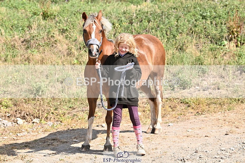 250821B-152303-00700 - Group C - Laraine