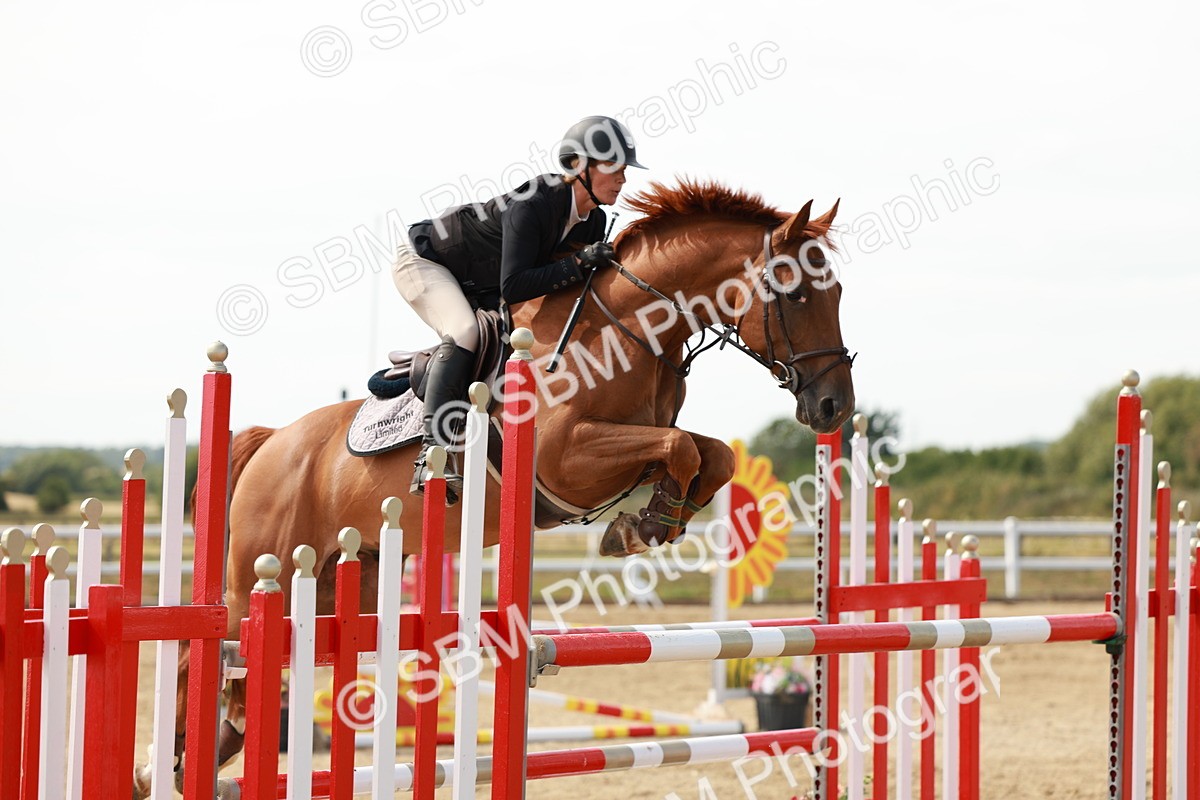 SBM_008100 - Class 4 - Senior Foxhunter - 1.20m Open