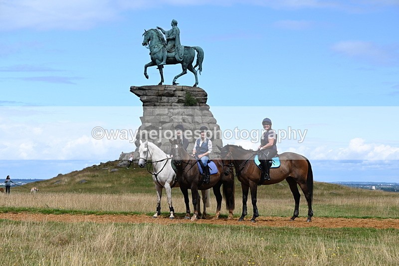DSC_8528 - Time at Statue 13:52 to 14:33