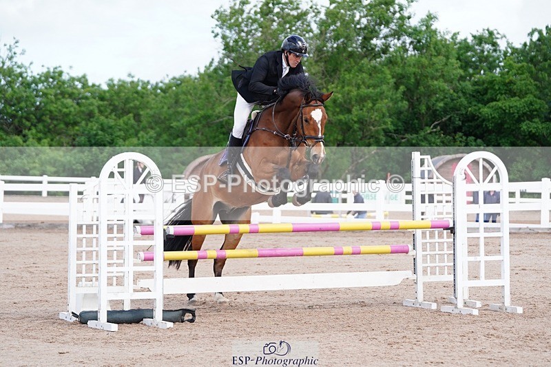 250525-102418-09105 - Cls 32 A&B Snr Brit Nov & 90cm Open