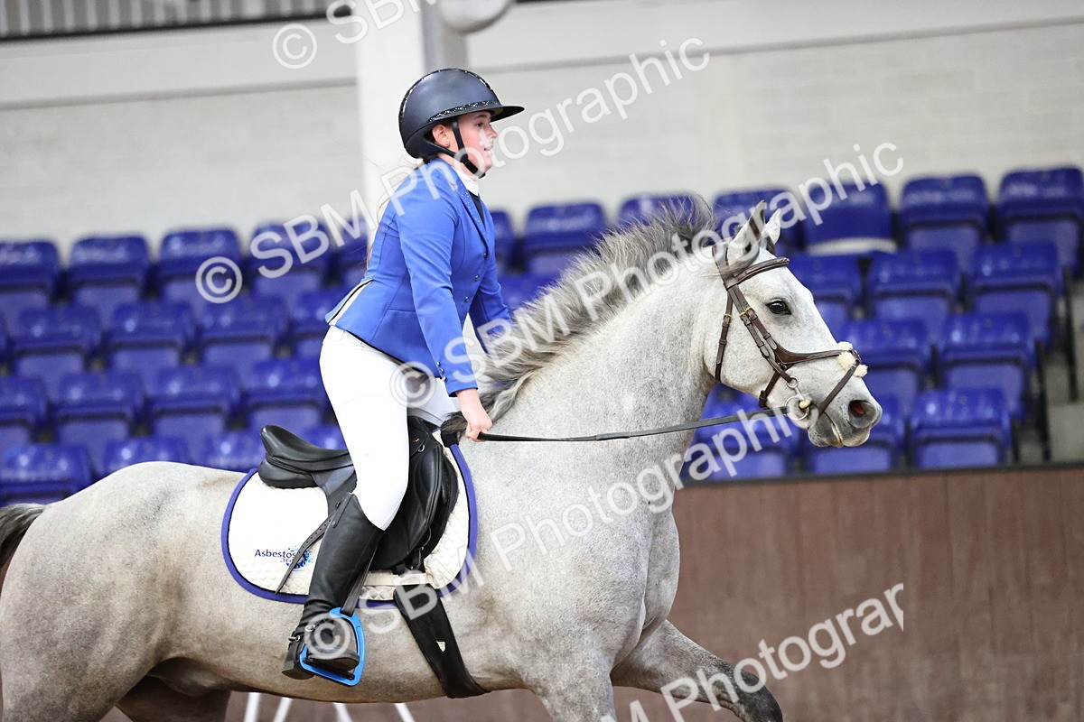 SBM_001806 - Class 9 - Pony Intro 70cm Open